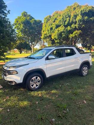FIAT TORO 1.8 16V EVO FLEX FREEDOM AT6 FIAT TORO 1.8 16V EVO FLEX FREEDOM AT6